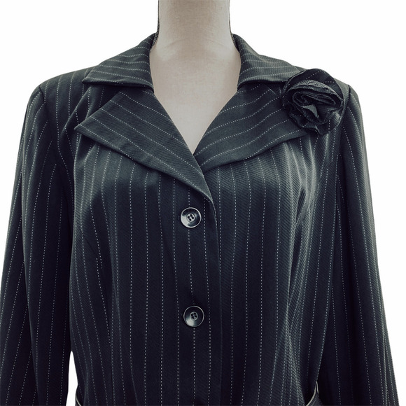JULIAN Taylor Black White Pinstripe Jacket Size 14 - Picture 2 of 15